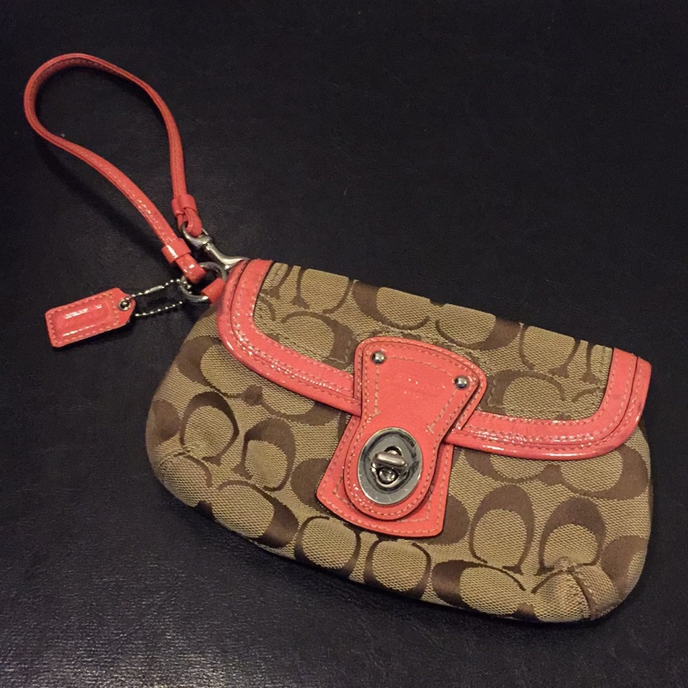 Coach printed with coral outline wristlet